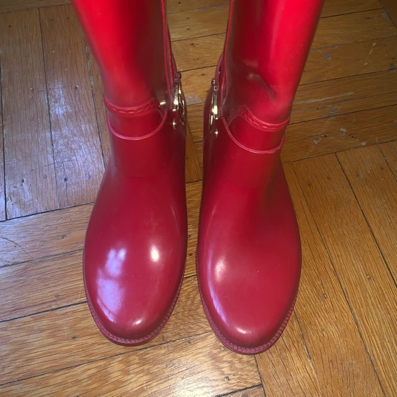 Michael Kors Rain Boots - Picture 6 of 10
